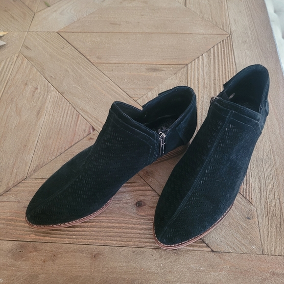 Vince Camuto Suede Ankle Boots - Picture 7 of 8